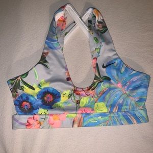Womens Nike bra